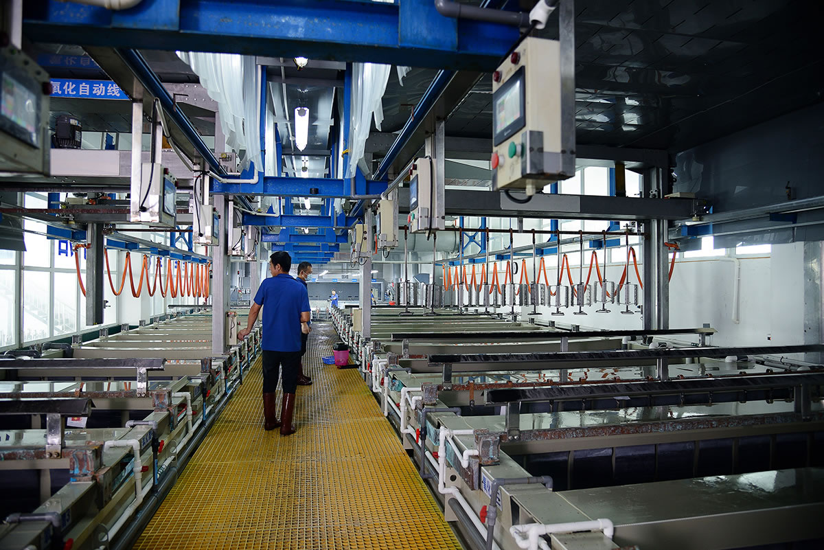 一家優(yōu)秀的陽極氧化廠家需要具備哪些優(yōu)勢(shì)？